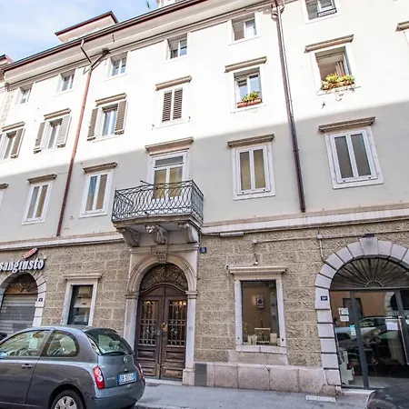 White Tower Lägenhet