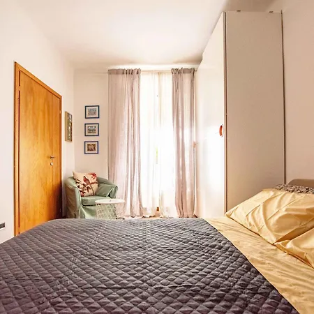 White Tower Apartment *