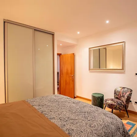 White Tower Apartment *